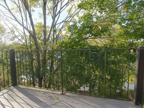 305 Riverside Ave 41, Medford MA 02155