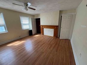 119 Pleasant St, Gloucester MA 01930