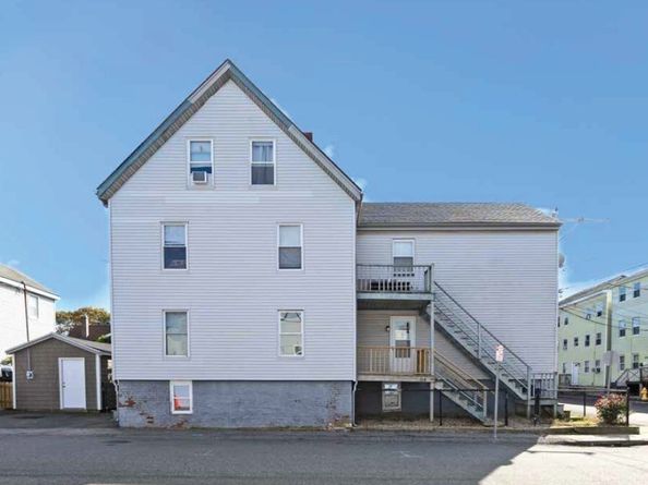 119 Pleasant St, Gloucester MA 01930