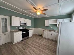 119 Pleasant St, Gloucester MA 01930