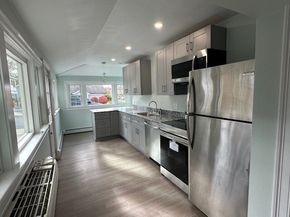 52 Pleasant St, Woburn MA 01801