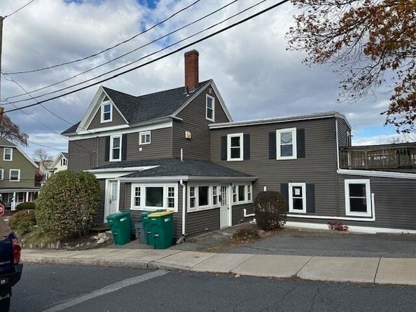 52 Pleasant St, Woburn MA 01801