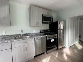 52 Pleasant St, Woburn MA 01801