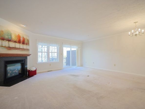 71 Belgian Way 71, Fitchburg MA 01420