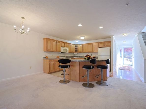 71 Belgian Way 71, Fitchburg MA 01420