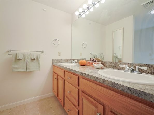 71 Belgian Way 71, Fitchburg MA 01420