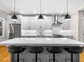 24 Selkirk 244, Boston MA 02135