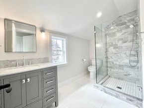 24 Selkirk 244, Boston MA 02135