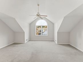 20 Nature View Dr 20, Uxbridge MA 01569