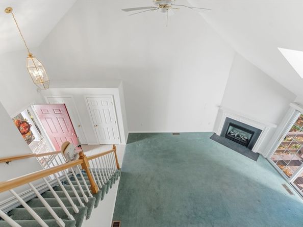 20 Nature View Dr 20, Uxbridge MA 01569