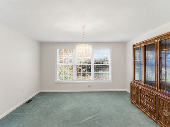 20 Nature View Dr 20, Uxbridge MA 01569