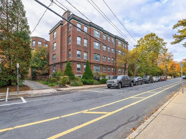 52 Garden St B2, Cambridge MA 02138