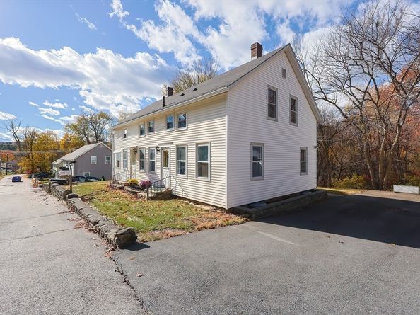 79-81 Upton St, Northbridge MA 01534