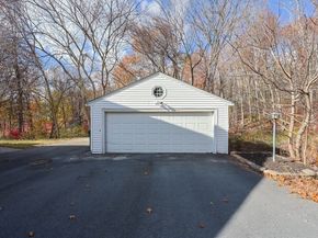 79-81 Upton St, Northbridge MA 01534