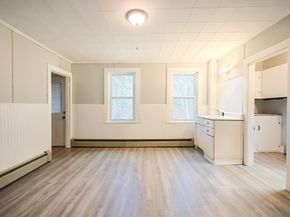 79-81 Upton St, Northbridge MA 01534