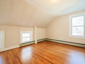 79-81 Upton St, Northbridge MA 01534