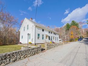 79-81 Upton St, Northbridge MA 01534