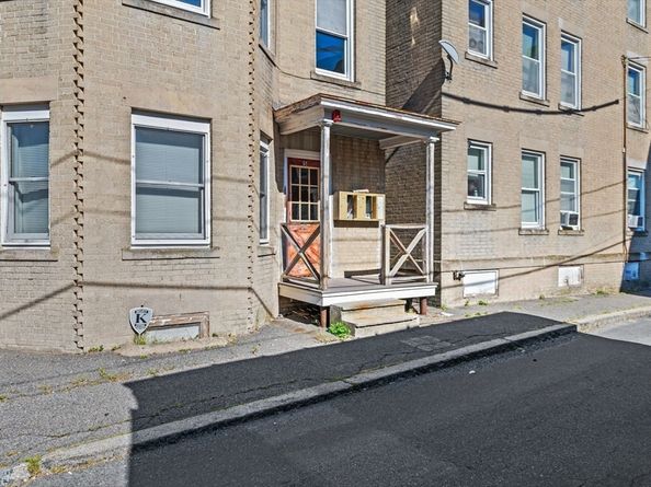 288-292 Washington & 5 Porter St Ct, Salem MA 01970