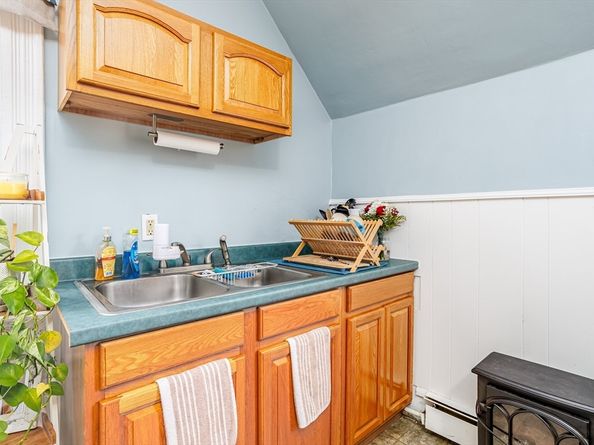 84 Jean St, Gardner MA 01440