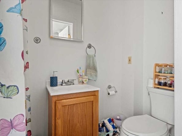 11 A St 11, Northbridge MA 01588