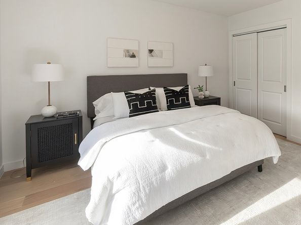 16 Boardman St 105, Boston MA 02128