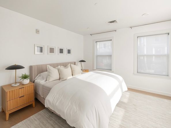 16 Boardman St 105, Boston MA 02128