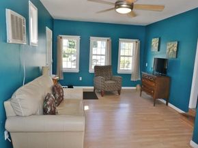 84 Chester St, Worcester MA 01605