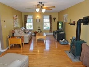 84 Chester St, Worcester MA 01605