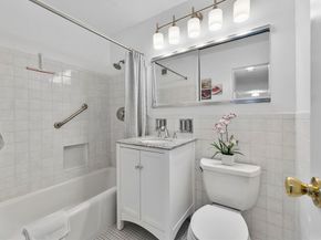 151 Tremont St 16A, Boston MA 02111