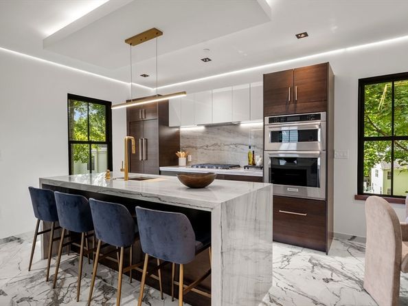 304 Elliot St. Carriage House S 4, Newton MA 02464