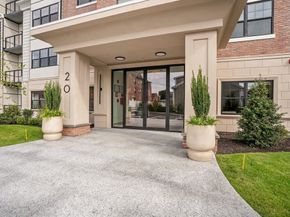 20 Audubon Way Unit 101, Canton MA 02021