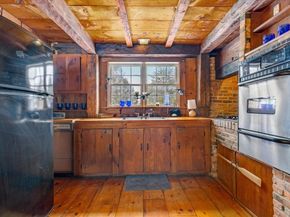 2 Country Club Dr, Halifax MA 02338