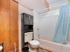 2 Country Club Dr, Halifax MA 02338