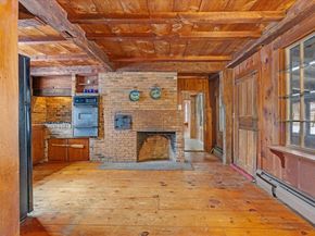 2 Country Club Dr, Halifax MA 02338