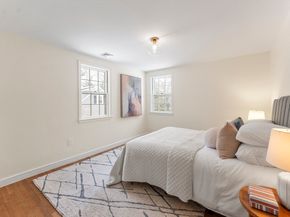 33 Oak Hill Rd, Wayland MA 01778