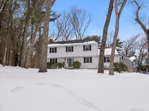 33 Oak Hill Rd, Wayland MA 01778