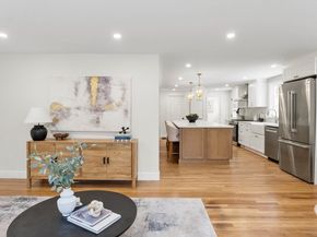 33 Oak Hill Rd, Wayland MA 01778