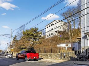 124 Leyden, Boston MA 02128