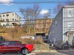 124 Leyden, Boston MA 02128