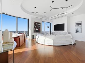 1 Dalton St 4205, Boston MA 02115