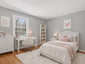 37 Ledgewood Road, Framingham MA 01701