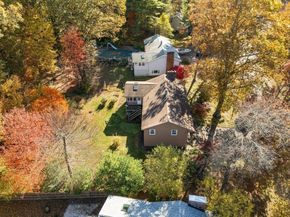 37 Ledgewood Road, Framingham MA 01701