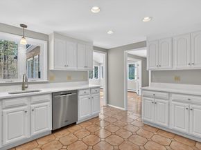 37 Ledgewood Road, Framingham MA 01701