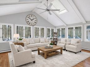 37 Ledgewood Road, Framingham MA 01701