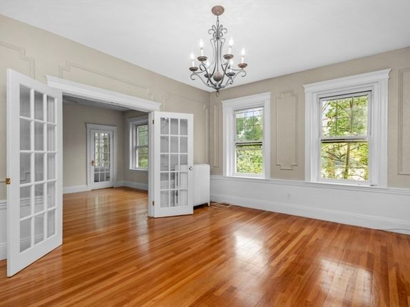 441-5 Washington St. 5, Brookline MA 02446