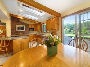 308 Musterfield Road, Concord MA 01742