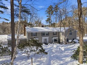 308 Musterfield Road, Concord MA 01742