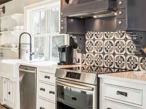 1030 Washington St, Gloucester MA 01930