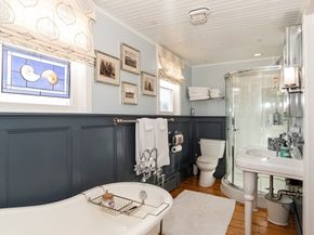 1030 Washington St, Gloucester MA 01930