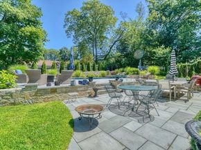 65 Sherburne Rd S, Lexington MA 02421